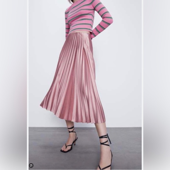 Zara Dresses & Skirts - Zara pleated shinny midi skirt size L